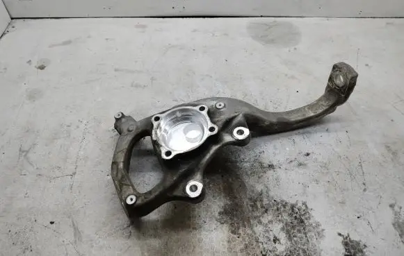 Mercedes-Benz C W205 Front wheel hub spindle knuckle