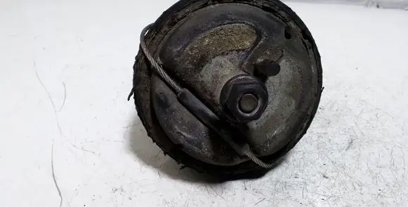 Volvo S80 Engine mount bracket 9161142