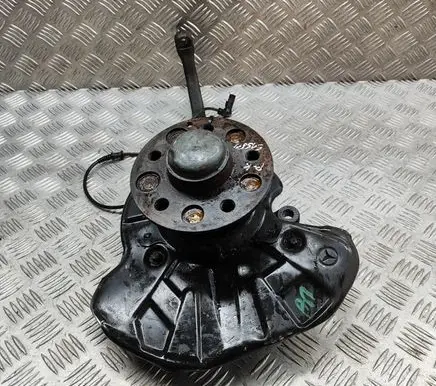 Mercedes-Benz S W220 Front wheel hub A2203303720