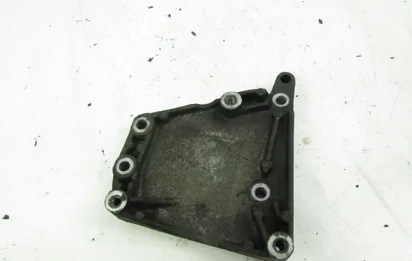 Opel Astra H Engine mounting bracket 