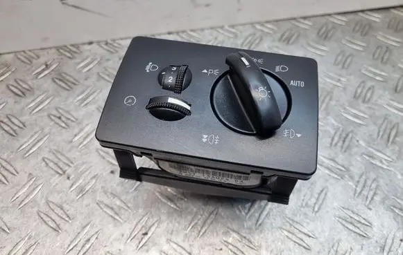 Ford Focus Light switch 7M5T13A024DA
