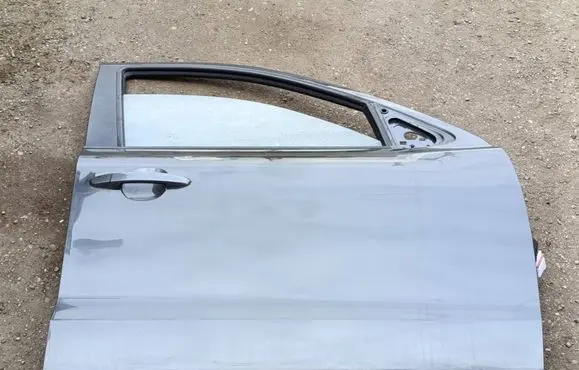 Hyundai Santa Fe Front door 2601214