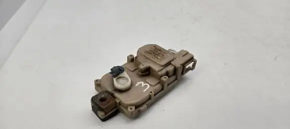 Nissan Patrol Y60 Rear lock motor 