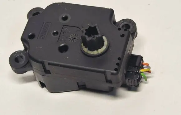 Citroen C3 A/C air flow flap actuator/motor 240704595 F663746XA