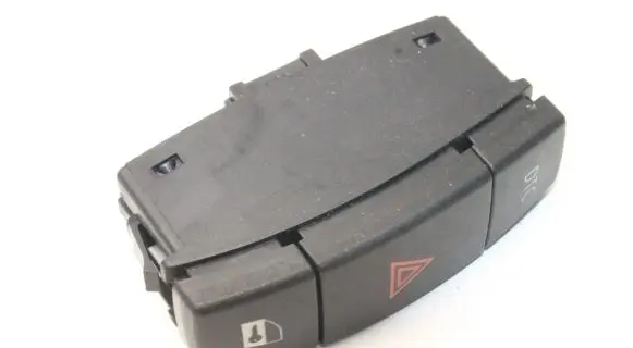 BMW 1 E82 E88 Hazard light switch 6945603