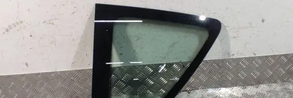 Peugeot 1007 Rear side window 