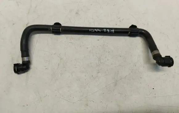 BMW 4 F32 F33 Engine coolant pipe/hose 8616555
