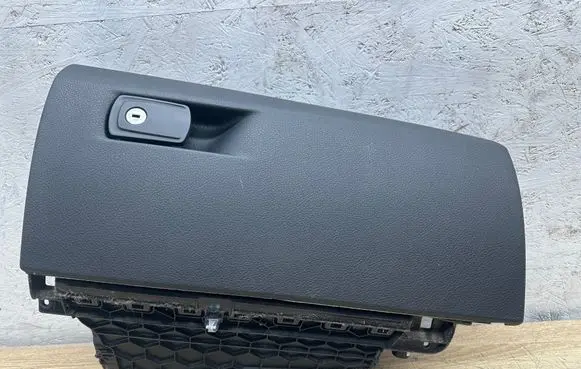 BMW 3 F30 F35 F31 Glove box 9228283 51716 72758410