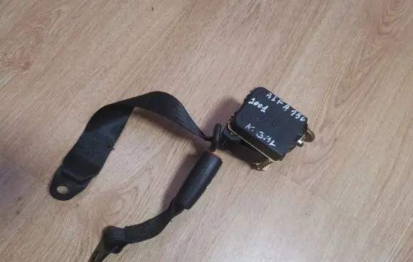 Alfa Romeo 156 Rear seatbelt 046076