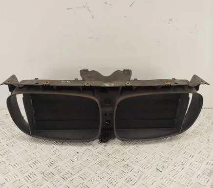 BMW 7 F01 F02 F03 F04 Intercooler air guide/duct channel 18779815