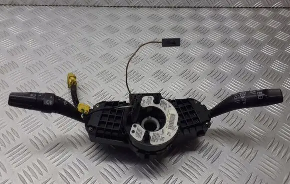 Honda CR-V Headlight wiper switch M21664M18624