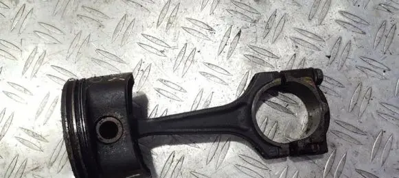 Opel Vectra B Piston with connecting rod