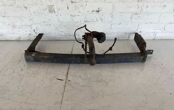 Nissan X-Trail T30 Tow bar set
