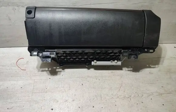 Lexus RC Glove box 5551353030