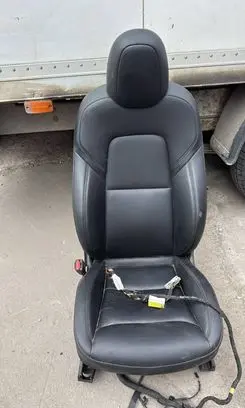 Tesla Model Y Front driver seat 148906016F 1489060