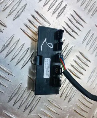 Mercedes-Benz E W211 Power steering control unit/module A03654570