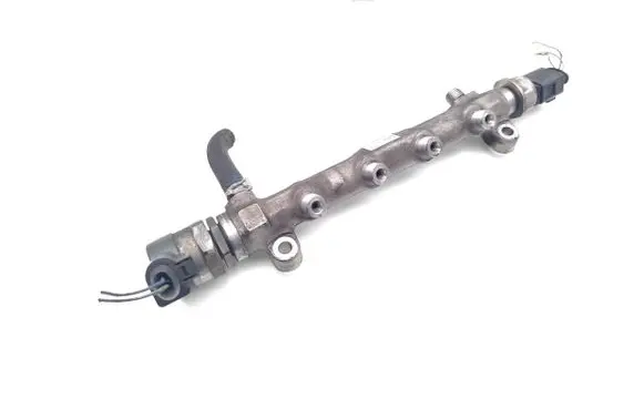 Skoda Octavia Mk3 (5E) Fuel main line pipe 04L125A 057130764AB