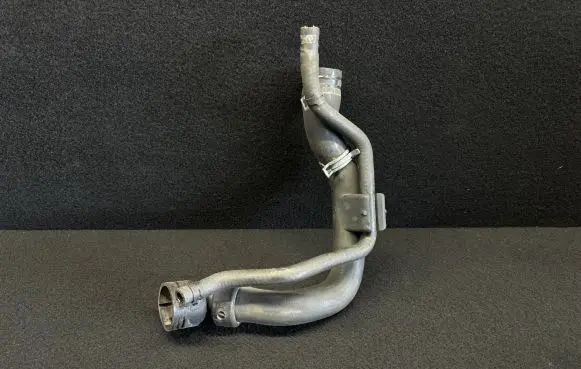 Audi A6 S6 C5 4B Engine coolant pipe/hose 8D0121101AD