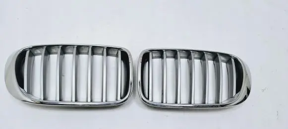 BMW X3 F25 Front bumper upper radiator grill 10627110