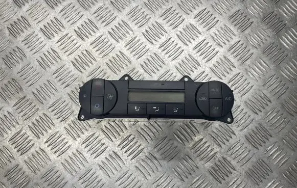 Ford Mondeo Mk III Climate control unit 3S7T18C612AF WGPA11383 CD132EATC