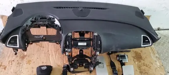 Opel Astra J Dashboard 