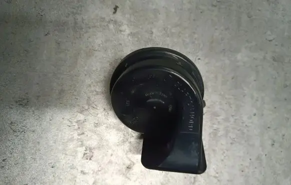 BMW 3 F30 F35 F31 Horn signal 7245422