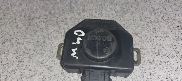 BMW 3 E30 Throttle valve position sensor 0280120316