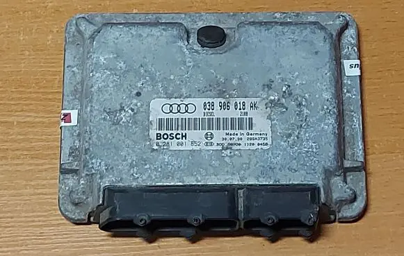 Audi A3 S3 8L Engine control unit/module 038906018AK 0281001852