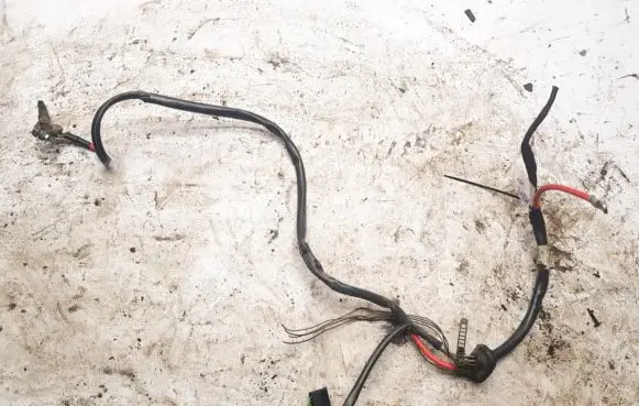 Audi A6 S6 C5 4B Positive cable (battery)