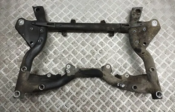 Mercedes-Benz C W204 Front subframe