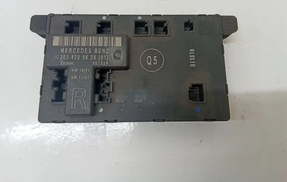 Mercedes-Benz C W203 Door control unit/module 2038205626