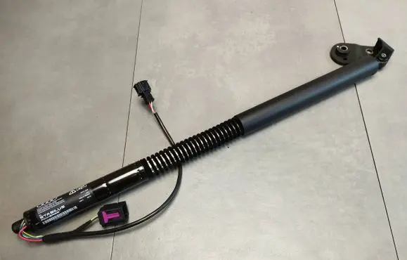 Audi A7 S7 4G Tailgate/trunk strut/damper 4G8827851F
