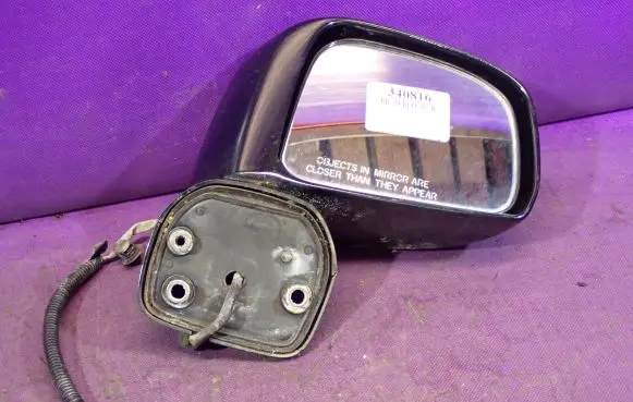 Nissan Versa Front door electric wing mirror