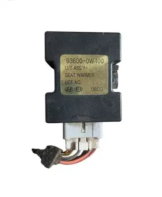 Hyundai Santa Fe Seat heating relay 936000W400