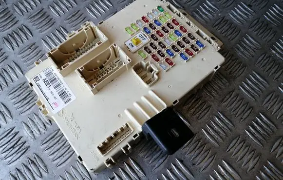 KIA Ceed Fuse module 91950A2021