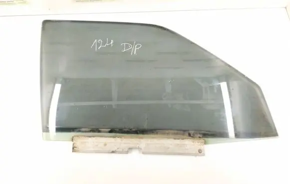 Mercedes-Benz E W124 Front door window glass four-door 1247200418 A1247200418