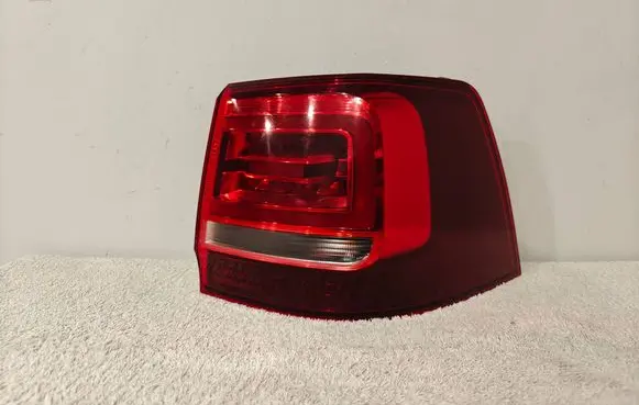 Volkswagen Sharan Rear/tail lights 7N0945208 455091 0288310518