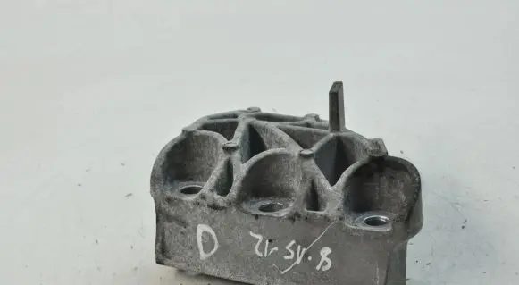 Mini One - Cooper Coupe R56 Engine mounting bracket 6788664