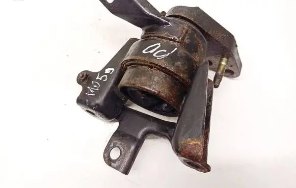Toyota Corolla Verso AR10 Engine mount bracket 