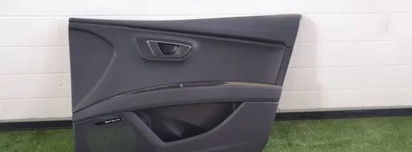 Seat Leon (5F) Front door card panel trim 5F4867132