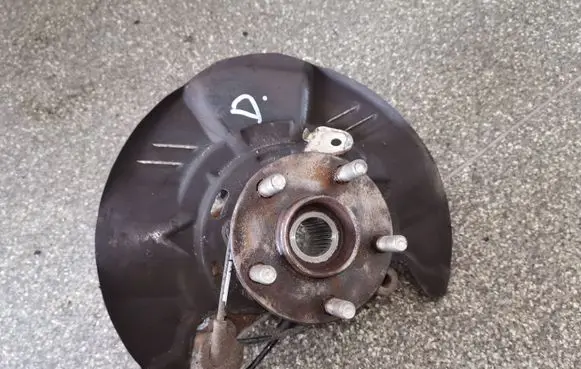 Subaru Forester SH Front wheel hub