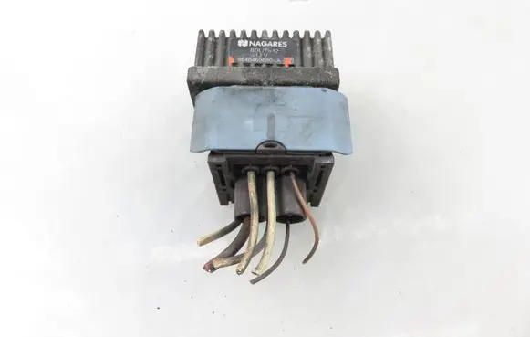 Renault Scenic II - Grand scenic II Glow plug pre-heat relay 9640469680A