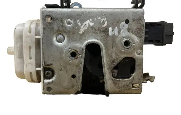 Audi A6 S6 C4 4A Front door lock 4A1837016G