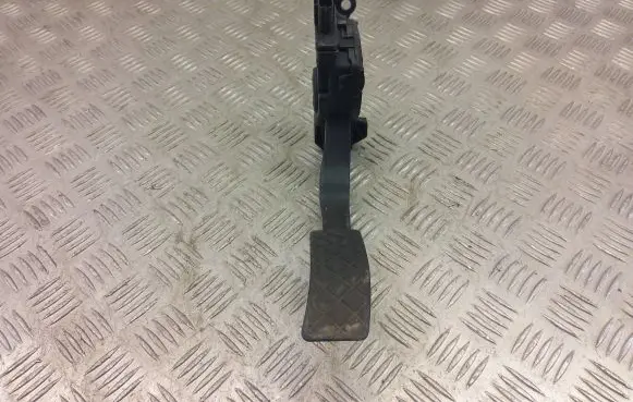 Audi A6 S6 C7 4G Accelerator throttle pedal 8K1723523A