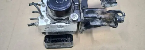 Toyota Yaris ABS Pump 895410D100