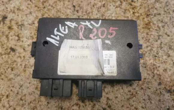 Volkswagen PASSAT B6 Tow bar trailer control unit/module 1K0907383