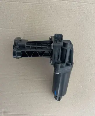 Loading door lock