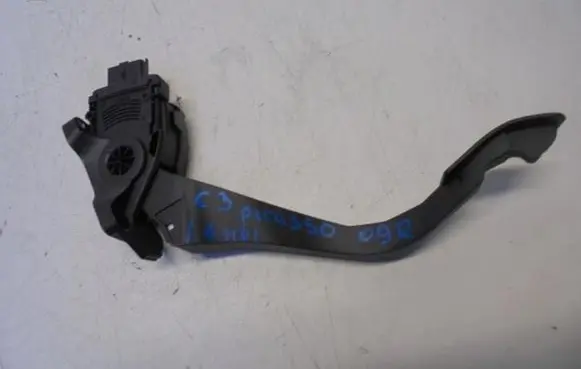 Citroen C3 Picasso Accelerator throttle pedal 9671434080