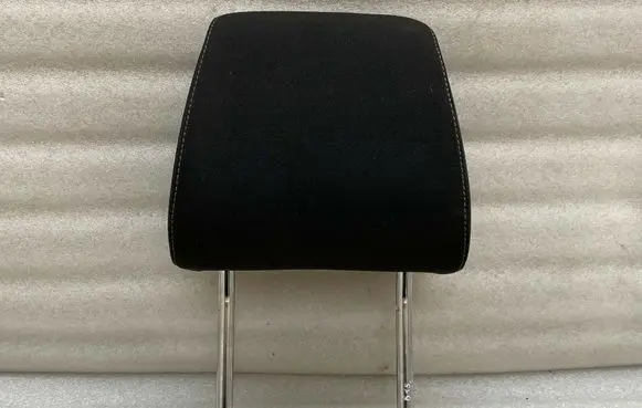 Skoda Superb B8 (3V) Front seat headrest 3V0881903B