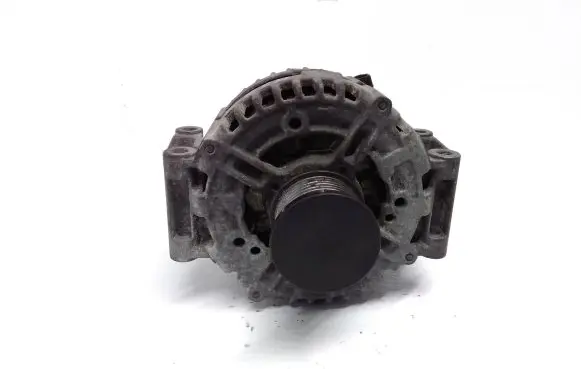 Mercedes-Benz CLS C219 Generator/alternator 0121715015 A0131547002